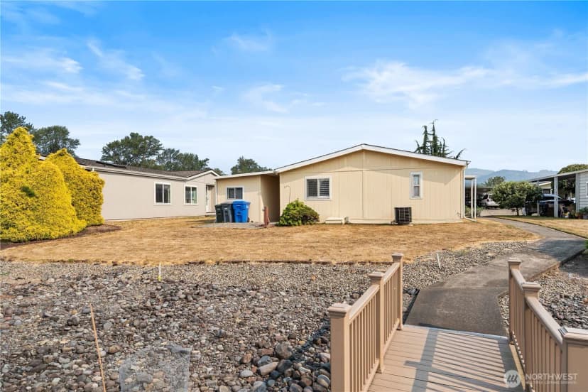 Property photo for 836 Harman Way S #46, Orting photo 32