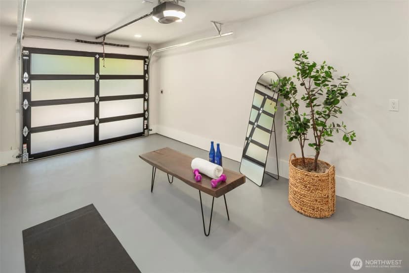 Property photo for 11028 Evanston Avenue N, Seattle photo 17