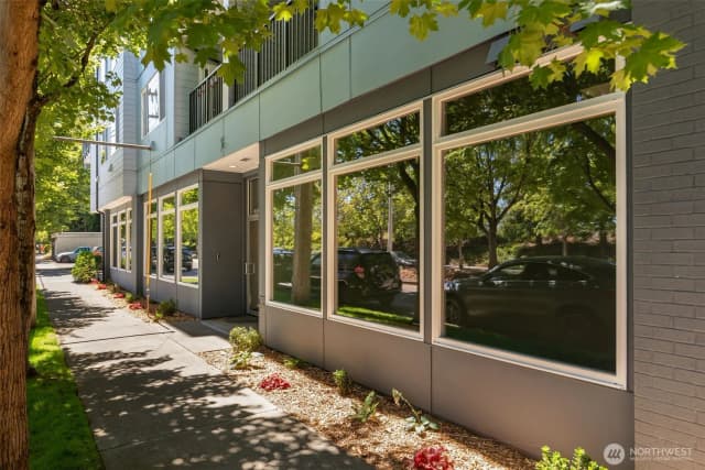 Property photo for 3213 Harbor Avenue Sw #a2, Seattle photo 2