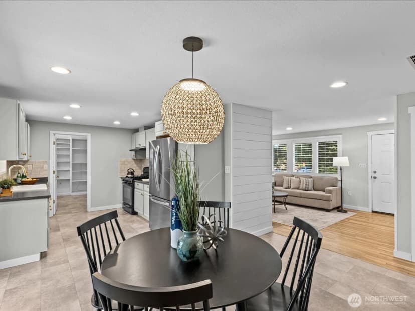 Property photo for 22628 87th Avenue W, Edmonds photo 13