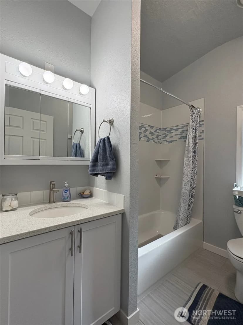 Property photo for 4332 Lakeview Court, Lacey photo 9