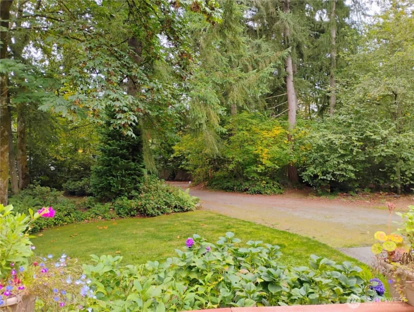 Property photo for 22526 Se 187th Street, Maple Valley photo 36