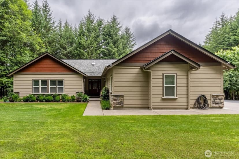 Property photo for 347 Ferncrest Road, Longview