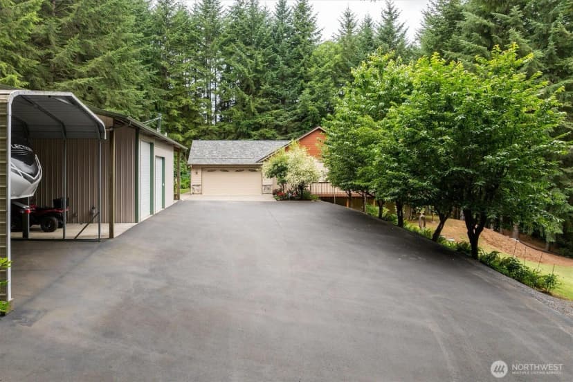 Property photo for 347 Ferncrest Road, Longview photo 35