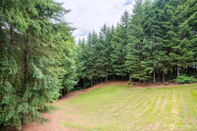 Property photo for 347 Ferncrest Road, Longview photo 27