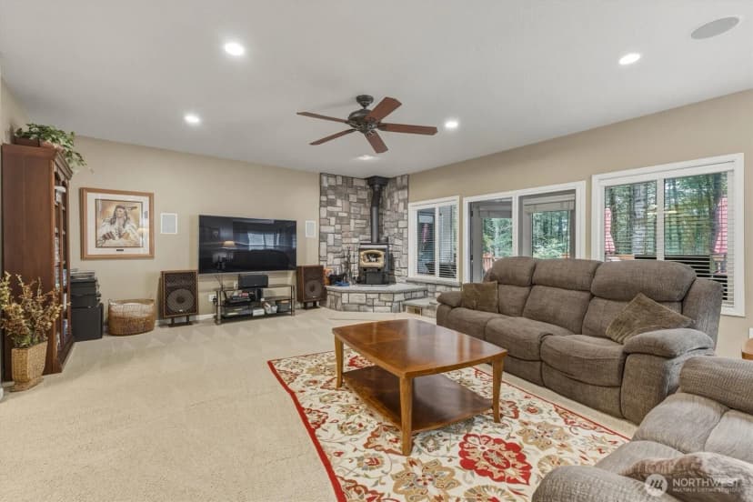 Property photo for 347 Ferncrest Road, Longview photo 5