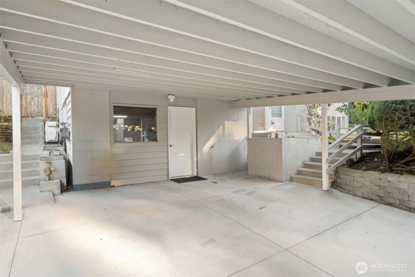 Property photo for 24 158th Place Se, Bellevue photo 22