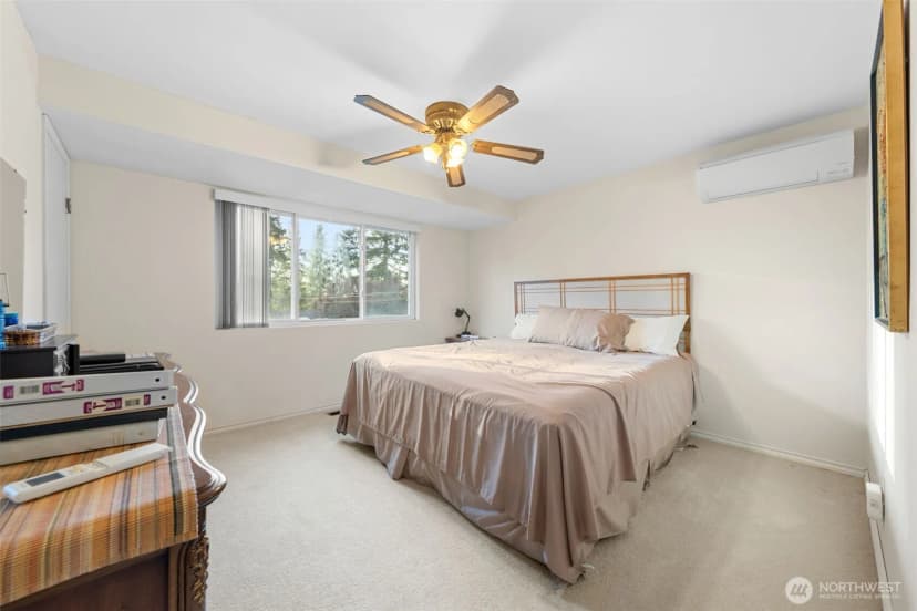 Property photo for 24 158th Place Se, Bellevue photo 15