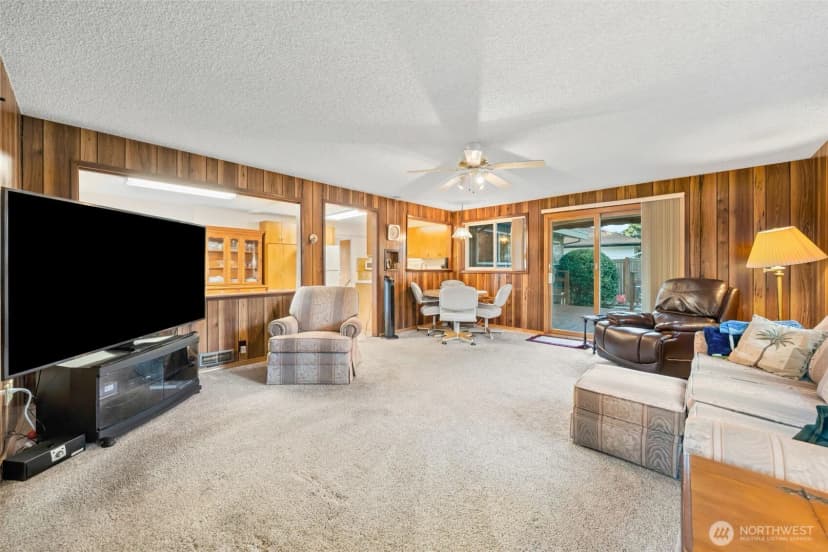 Property photo for 24 158th Place Se, Bellevue photo 12