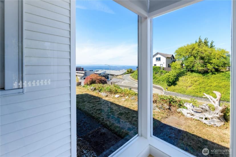 Property photo for 432 E Front Street, Port Angeles photo 17