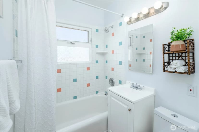Property photo for 432 E Front Street, Port Angeles photo 19