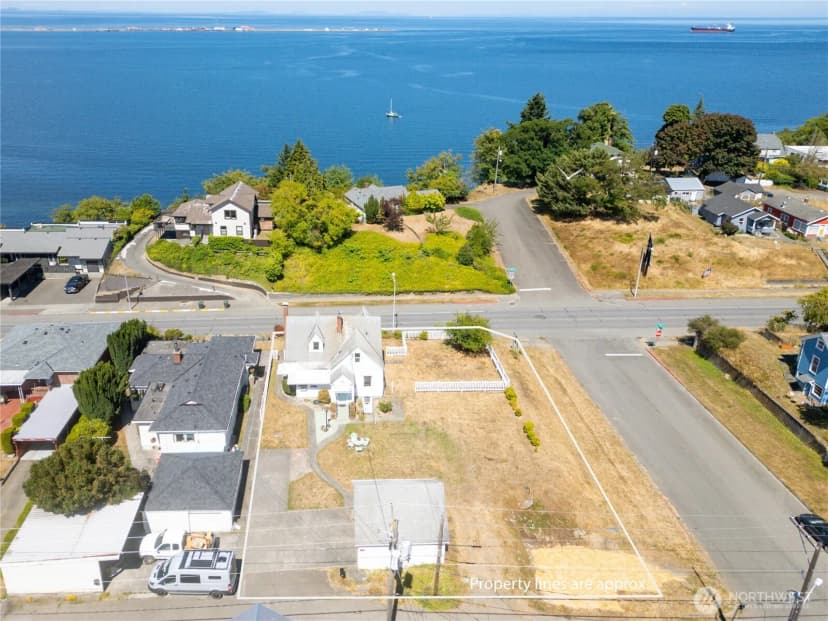 Property photo for 432 E Front Street, Port Angeles photo 40