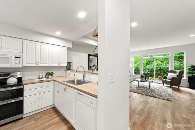Property photo for 21616 9th Avenue Se #c105, Bothell photo 13