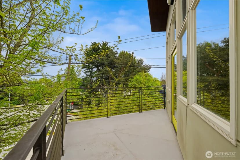 Property photo for 2331 E Madison Street, Seattle photo 22