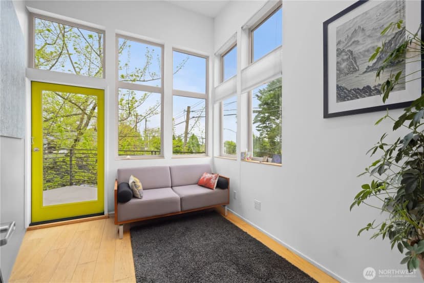 Property photo for 2331 E Madison Street, Seattle photo 18