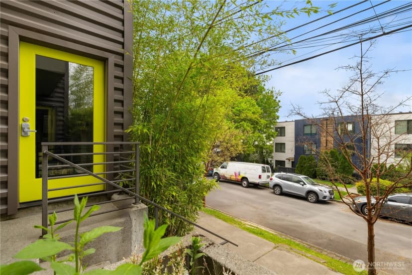 Property photo for 2331 E Madison Street, Seattle photo 9