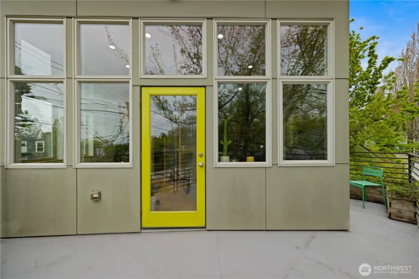 Property photo for 2331 E Madison Street, Seattle photo 10