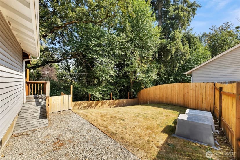 Property photo for 214 Se 11th Circle, Battle Ground photo 36
