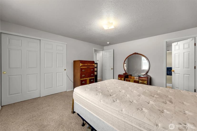 Property photo for 214 Se 11th Circle, Battle Ground photo 25