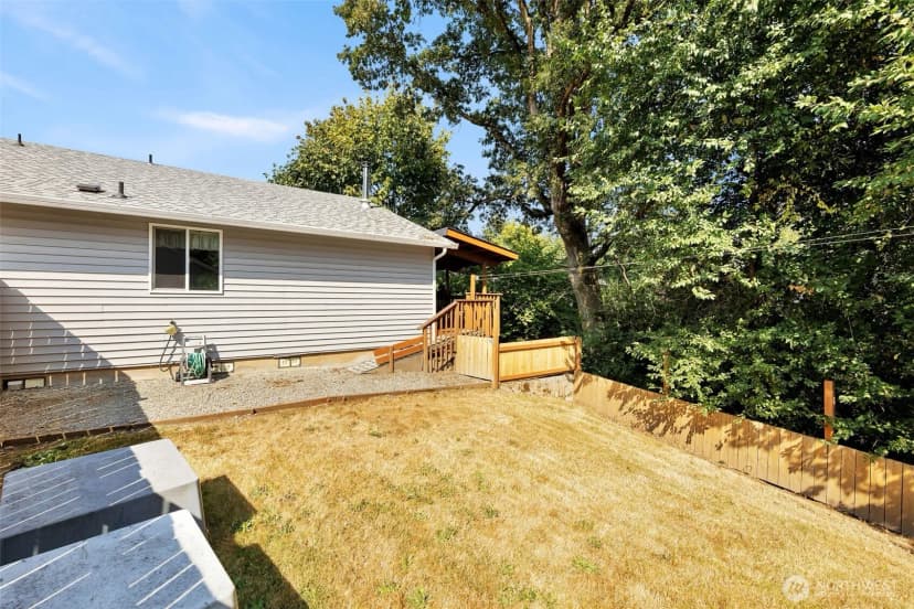 Property photo for 214 Se 11th Circle, Battle Ground photo 37
