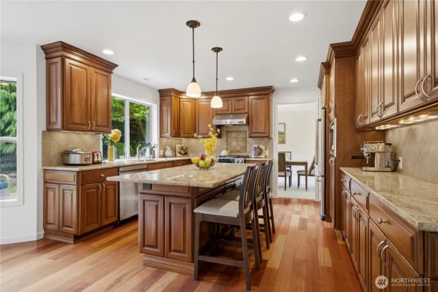 Property photo for 23030 Ne 13th Street, Sammamish photo 5