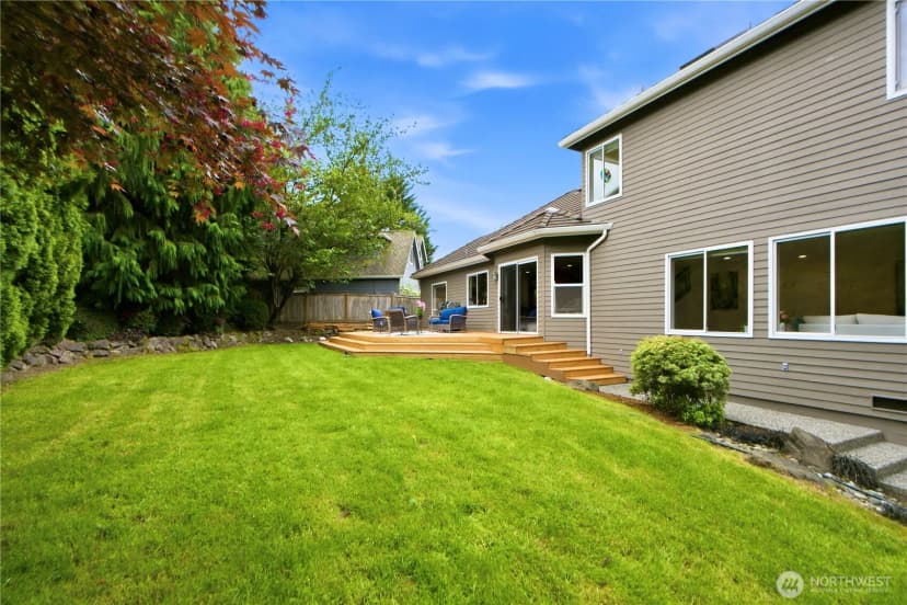 Property photo for 23030 Ne 13th Street, Sammamish photo 2