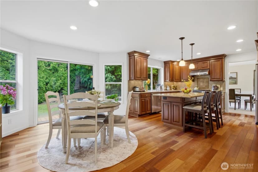 Property photo for 23030 Ne 13th Street, Sammamish photo 9