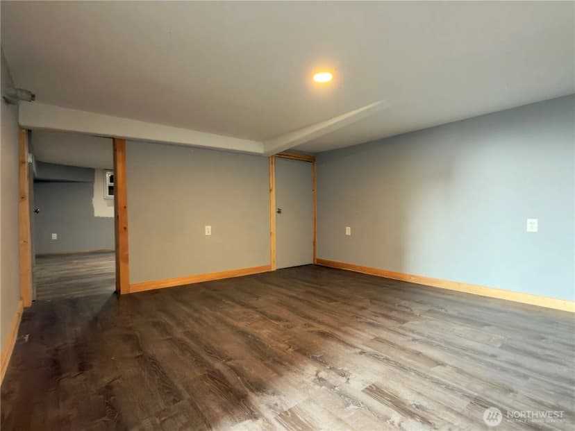 Property photo for 213 Bridge Street S, Brewster photo 30