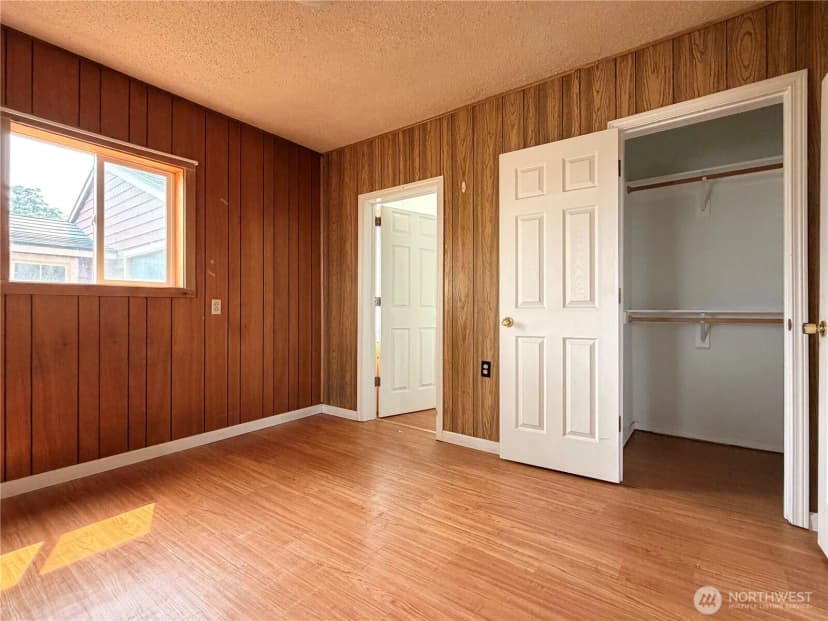 Property photo for 213 Bridge Street S, Brewster photo 13