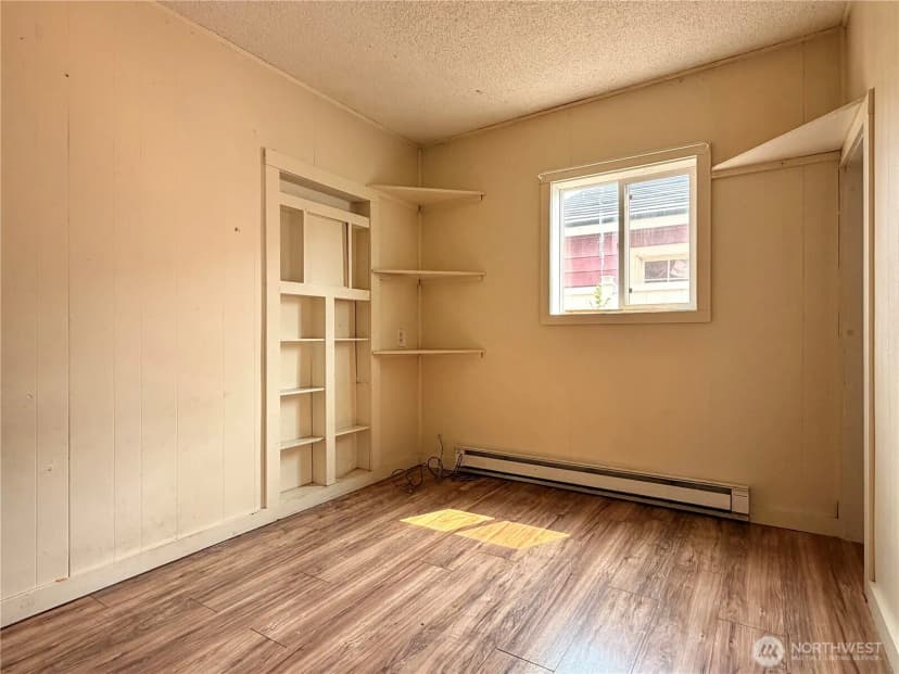 Property photo for 213 Bridge Street S, Brewster photo 18