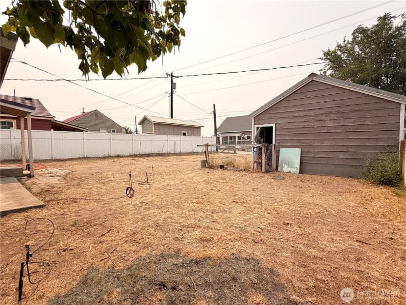 Property photo for 213 Bridge Street S, Brewster photo 37