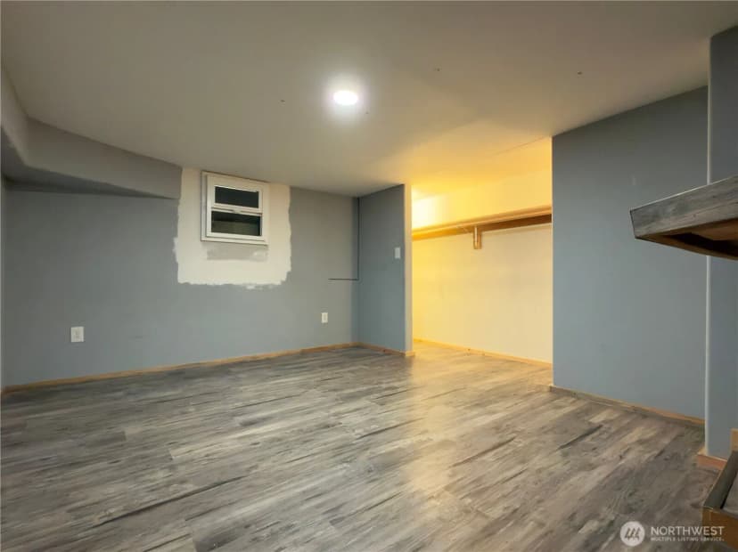 Property photo for 213 Bridge Street S, Brewster photo 31