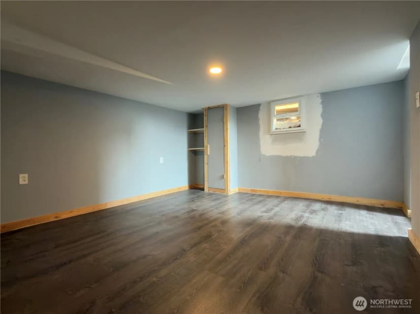 Property photo for 213 Bridge Street S, Brewster photo 29