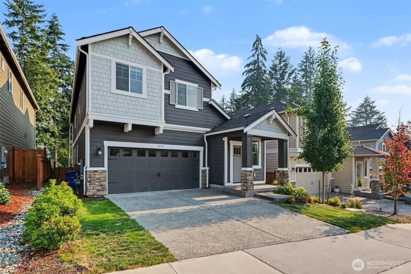 Property photo for 4114 235th Place Se, Bothell photo 2