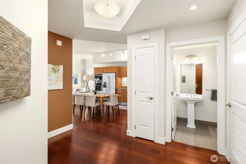 Property photo for 1920 4th Avenue #1110, Seattle photo 6
