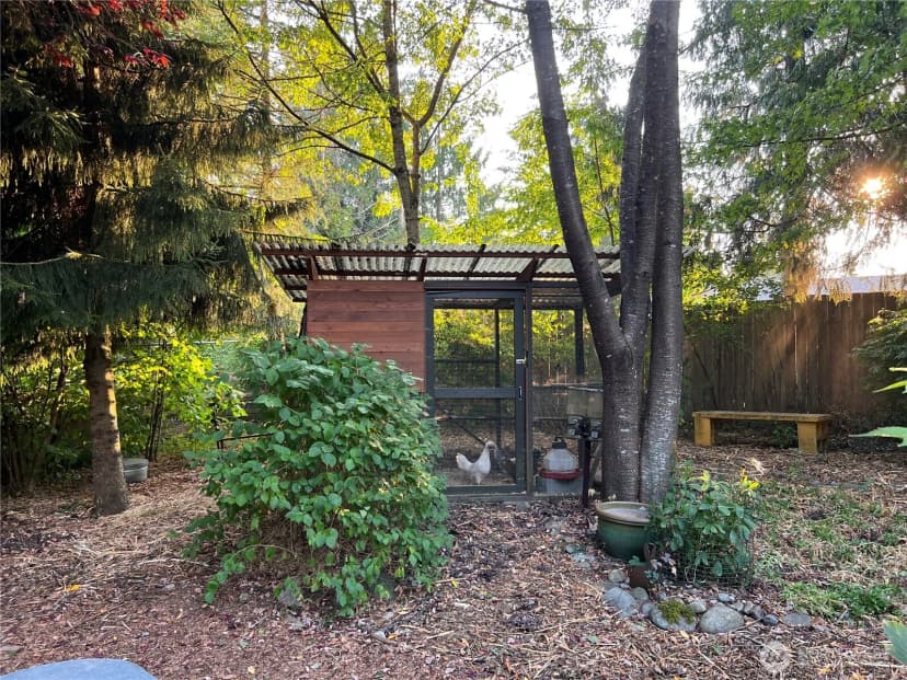 Property photo for 21043 Ne 91st Street, Redmond photo 9
