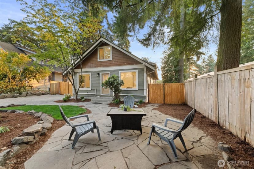 Property photo for 10733 Interlake Avenue N, Seattle photo 26