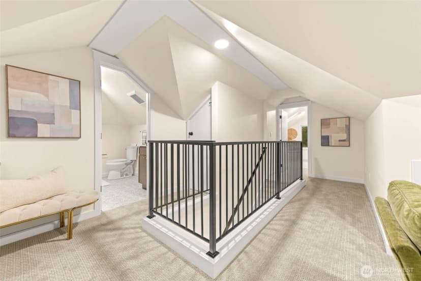 Property photo for 10733 Interlake Avenue N, Seattle photo 21