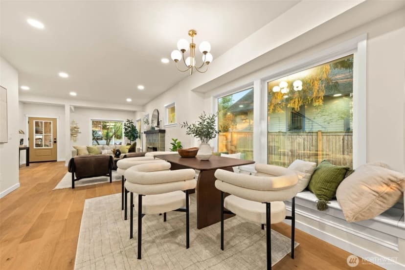 Property photo for 10733 Interlake Avenue N, Seattle photo 6