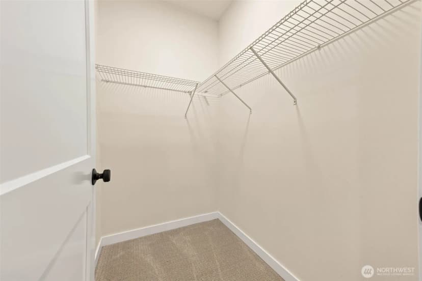Property photo for 10733 Interlake Avenue N, Seattle photo 15