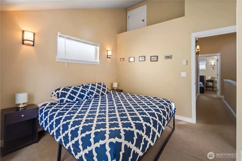 Property photo for 226 B 26th Avenue E, Seattle photo 18