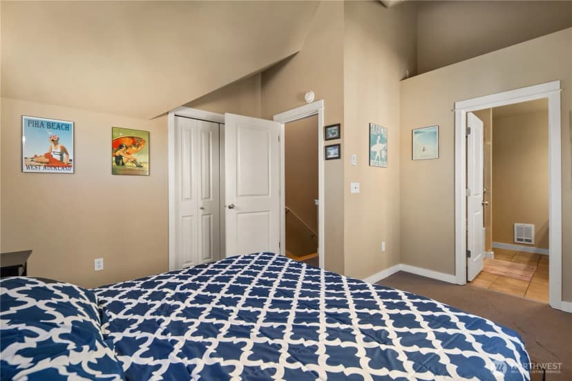 Property photo for 226 B 26th Avenue E, Seattle photo 14