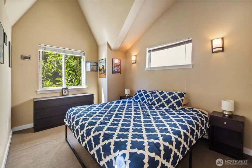 Property photo for 226 B 26th Avenue E, Seattle photo 13