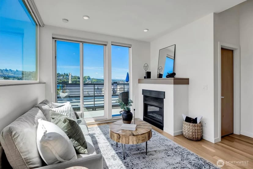 Property photo for 2359 Yale Avenue E #a, Seattle photo 6