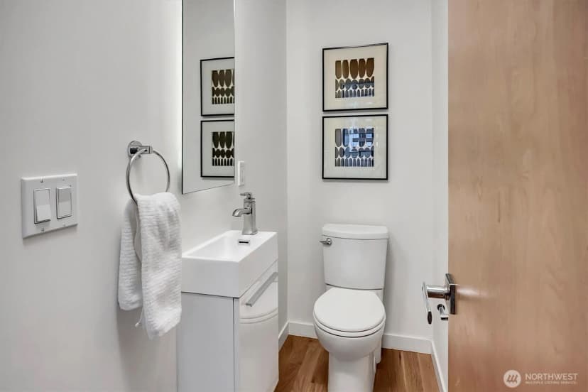 Property photo for 2359 Yale Avenue E #a, Seattle photo 7