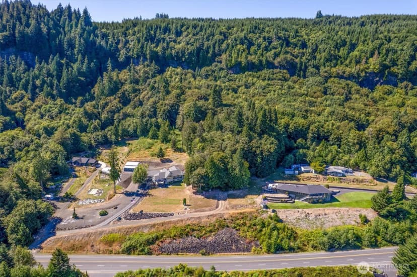 Property photo for 1669 E Sr 4 Avenue, Cathlamet photo 10