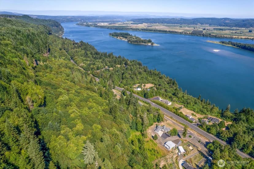 Property photo for 1669 E Sr 4 Avenue, Cathlamet photo 7
