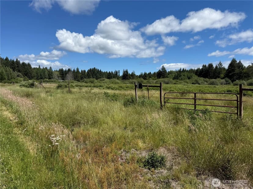Property photo for 202 184th Avenue Ct Sw, Lakebay photo 6