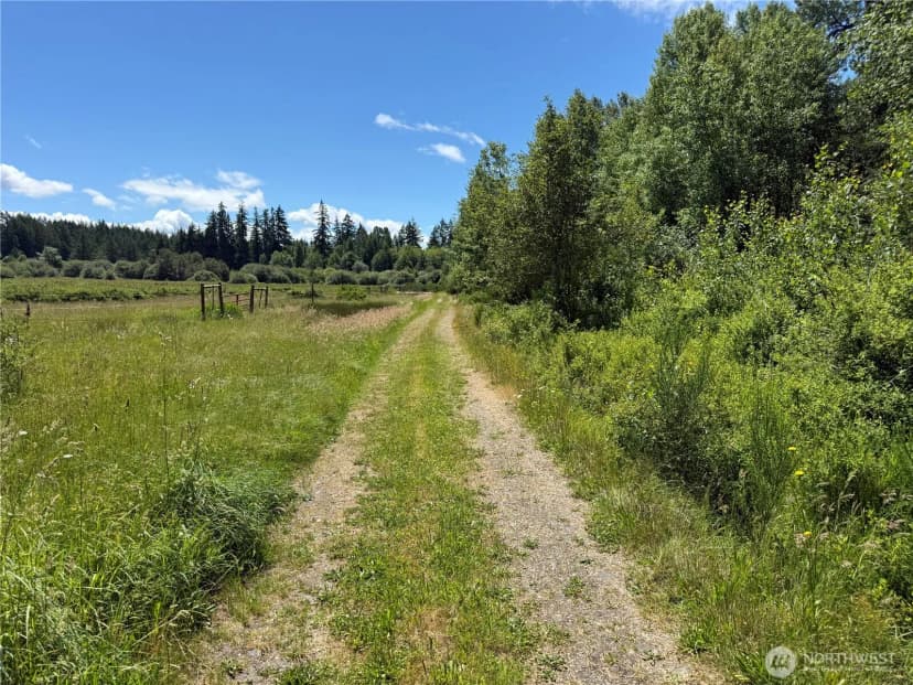 Property photo for 202 184th Avenue Ct Sw, Lakebay photo 5