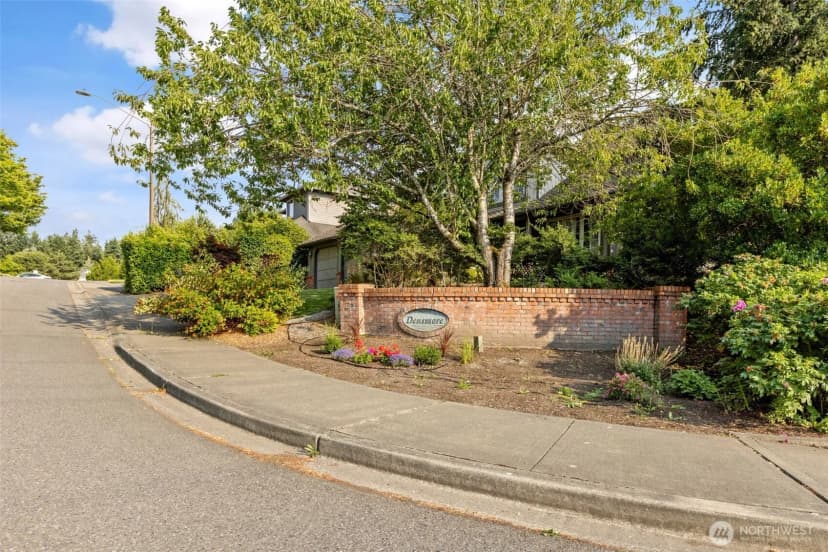 Property photo for 11715 Se 61st Place, Bellevue photo 36